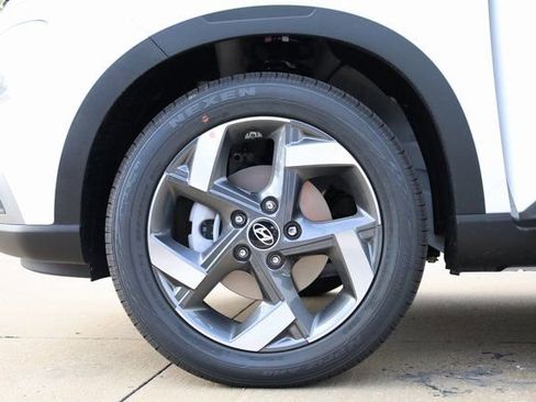 New 2026 Hyundai Venue SEL image 8