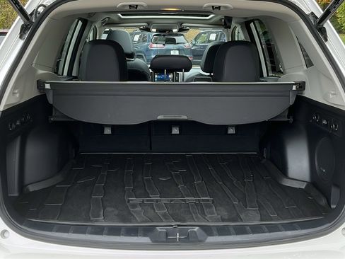 Certified 2024 Subaru Forester Limited image 25