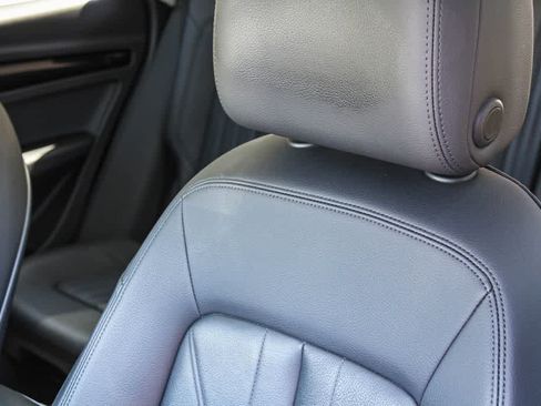 Used 2019 Audi Q5 2.0T Premium w/ Convenience Package AWD/4WD image 25