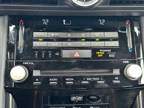 Used 2023 Lexus IS 500 image 13