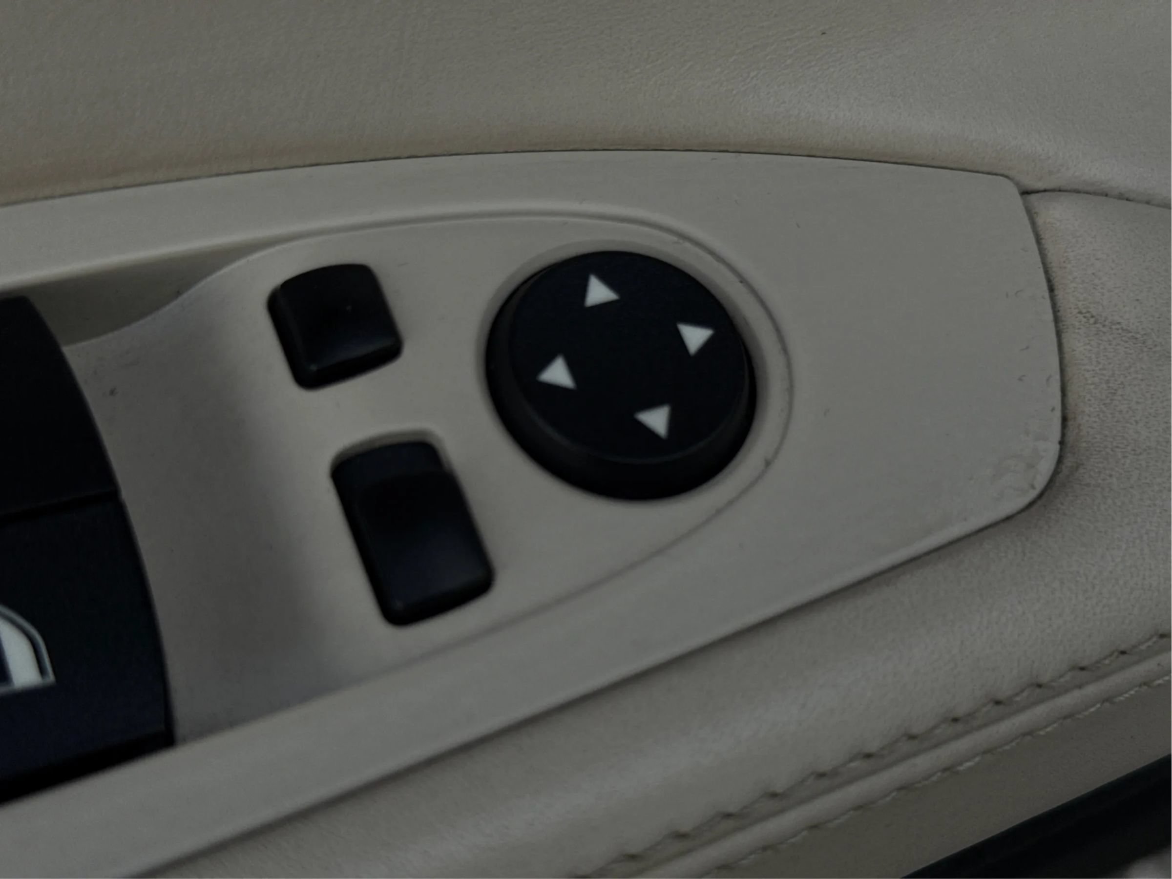 Used 2015 BMW 750Li RWD image 47