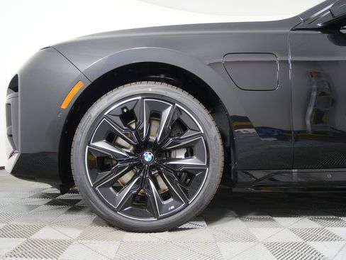 Used 2026 BMW 750e xDrive w/ Executive Package image 8