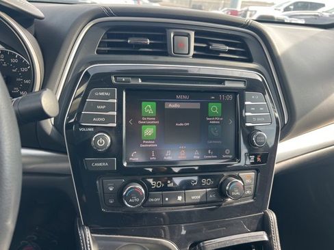 Used 2023 Nissan Maxima SV w/ Floor Mat Group image 8