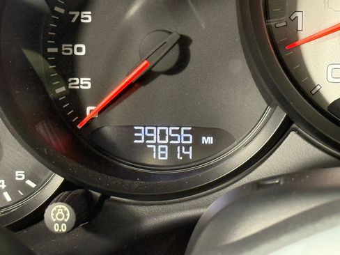 Used 2015 Porsche 911 Carrera S image 22