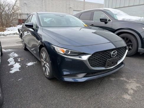 Used 2021 MAZDA MAZDA3 s image 1
