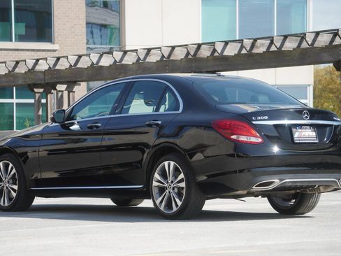 Used 2018 Mercedes-Benz C 300 4MATIC Sedan image 3