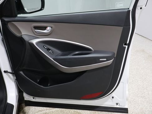 Used 2015 Hyundai Santa Fe Sport image 22