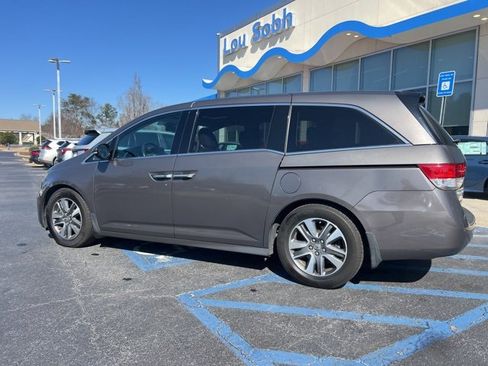 Used 2016 Honda Odyssey Touring Elite image 9