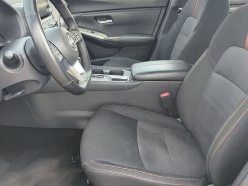 Used 2025 Nissan Sentra SR FWD image 16