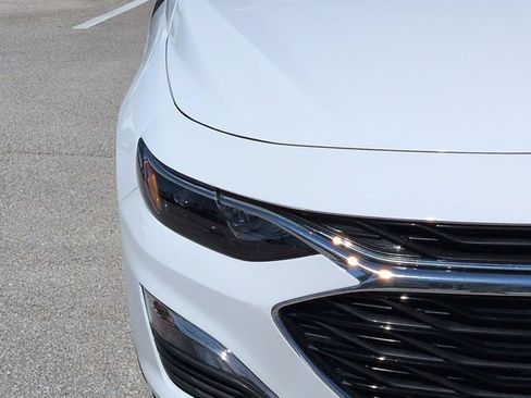 Used 2024 Chevrolet Malibu RS FWD image 10