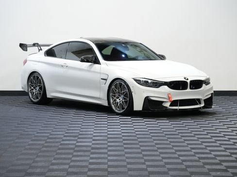 Used 2020 BMW M4 Coupe w/ Competition Package RWD image 5