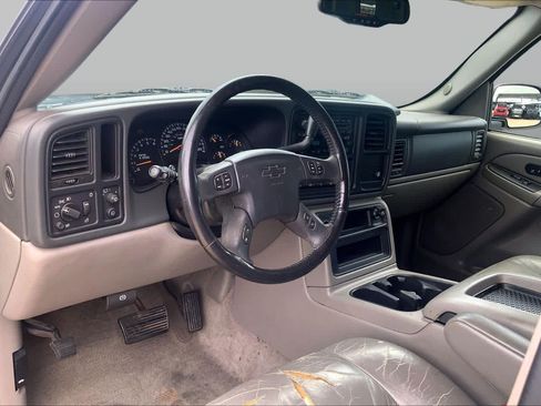 Used 2005 Chevrolet Tahoe LT w/ LT Preferred Equipment Group RWD image 15
