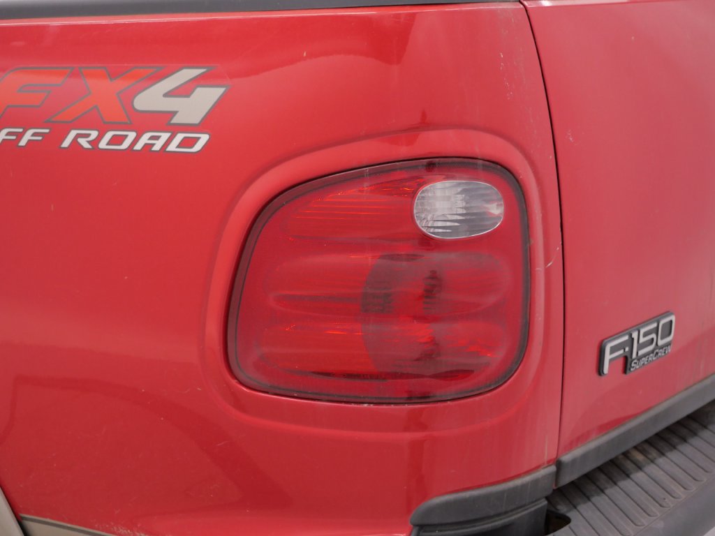 Used 2002 Ford F150 Lariat AWD/4WD image 16