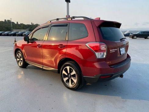 Used 2018 Subaru Forester 2.5i Premium AWD/4WD image 6