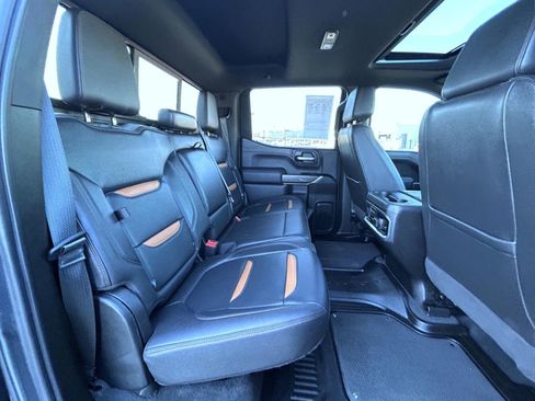 Certified 2021 GMC Sierra 1500 AT4 w/ AT4 Premium Package image 18