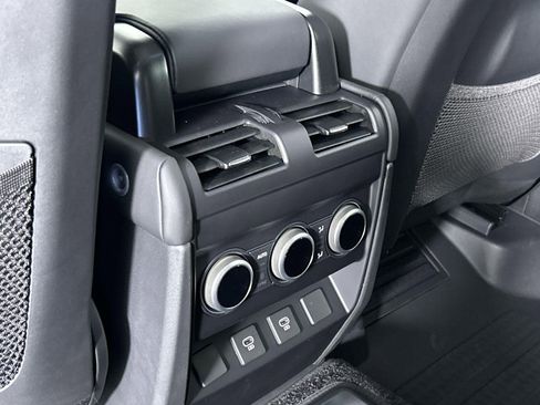 New 2025 Land Rover Defender 130 X-Dynamic SE image 28