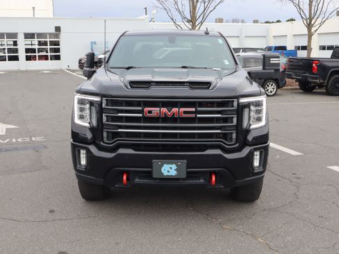 Used 2022 GMC Sierra 2500 AT4 image 3