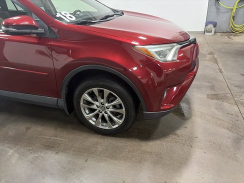 Used 2018 Toyota RAV4 Limited w/ Protection Package AWD/4WD image 38