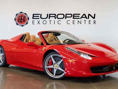 Used 2012 Ferrari 458 Spider image 1