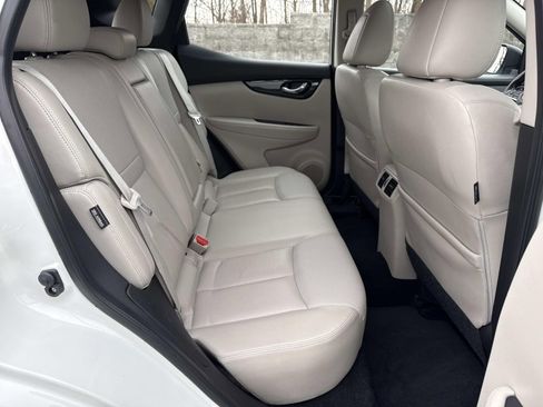 Used 2022 Nissan Rogue Sport SL w/ Premium Package image 26