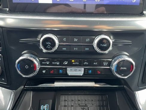 Certified 2023 Ford F150 Lariat w/ Equipment Group 502A High image 25