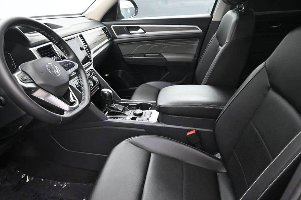 Used 2023 Volkswagen Atlas SEL AWD/4WD image 31