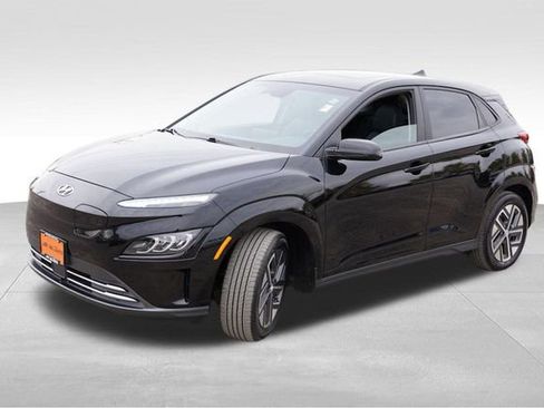 Used 2023 Hyundai Kona Limited image 11