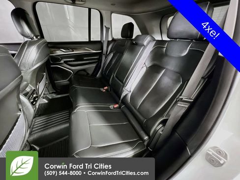 Used 2023 Jeep Grand Cherokee 4WD 4xe image 30