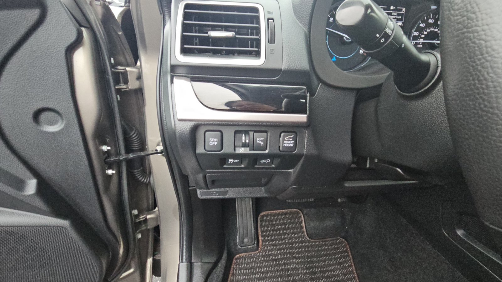 Used 2018 Subaru Forester 2.5i Touring AWD/4WD image 23