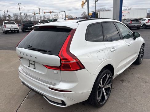 Certified 2024 Volvo XC60 T8 Ultimate w/ Protection Package Premier image 6
