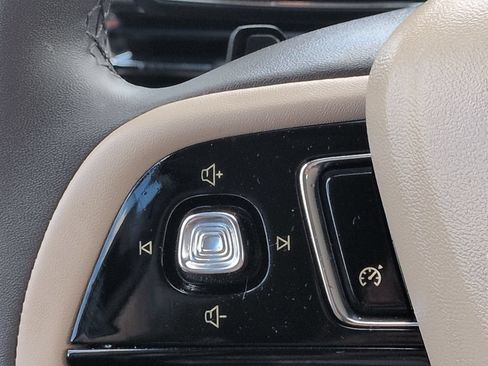 Certified 2022 Lincoln Corsair FWD image 22