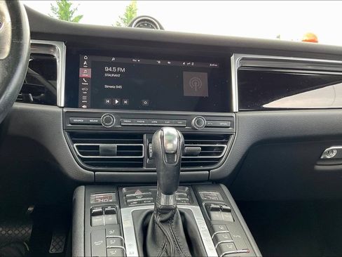 Used 2020 Porsche Macan AWD/4WD image 15