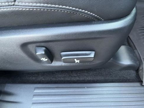 Used 2022 Toyota 4Runner SR5 Premium w/ Moonroof Package image 10