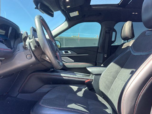 Used 2025 Ford Explorer ST AWD/4WD image 14