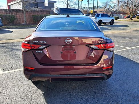 Used 2024 Nissan Sentra SV image 5