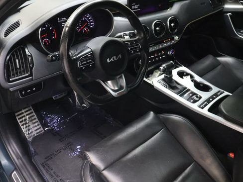 Used 2022 Kia Stinger GT1 RWD image 17