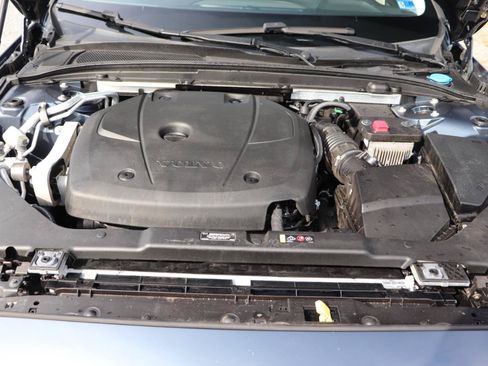 Used 2021 Volvo S60 T6 Momentum AWD/4WD image 41