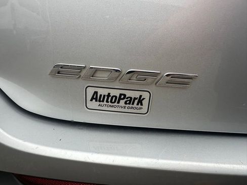 Used 2018 Ford Edge SEL w/ Equipment Group 201A image 10