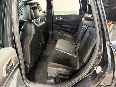 Used 2015 Jeep Grand Cherokee Altitude AWD/4WD image 21