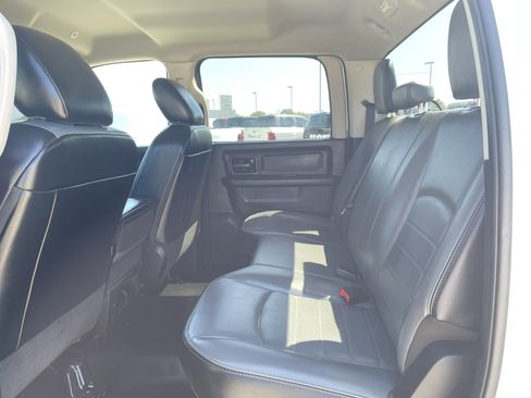 Used 2022 RAM 1500 Tradesman w/ Chrome Appearance Group AWD/4WD image 37