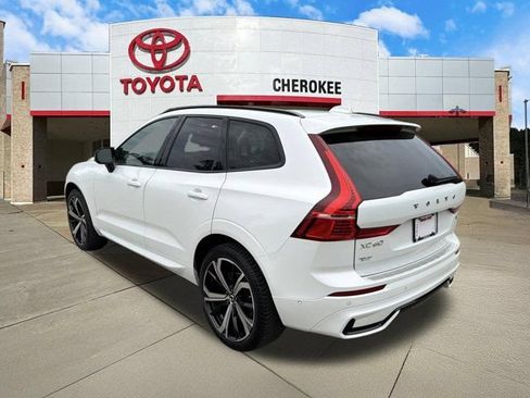 Used 2024 Volvo XC60 B5 Ultimate w/ Protection Package Premier AWD/4WD image 7