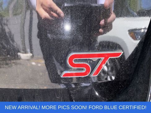Certified 2023 Ford Explorer ST w/ Equipment Group 401A AWD/4WD image 5