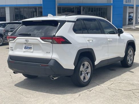 Used 2023 Toyota RAV4 XLE w/ Convenience Package FWD image 4