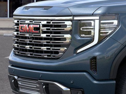 New 2026 GMC Sierra 1500 Denali w/ Denali Reserve Package AWD/4WD image 13