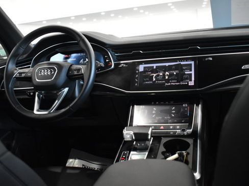 Certified 2025 Audi Q7 3.0T Premium w/ Convenience Package image 17