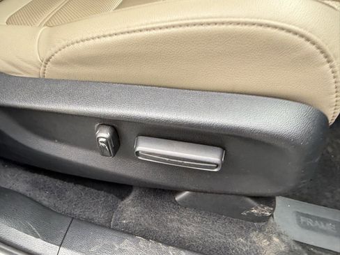 Used 2022 Honda CR-V Touring image 44