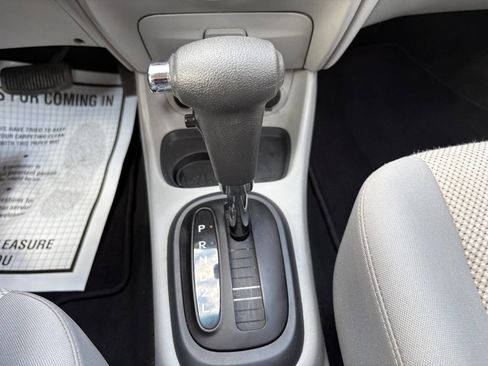 Used 2010 Hyundai Accent GLS image 14