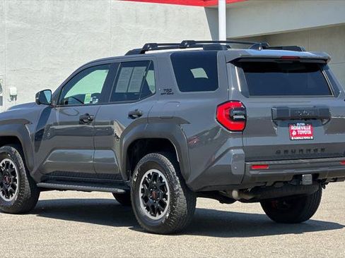 Certified 2025 Toyota 4Runner TRD Off-Road Premium AWD/4WD image 7