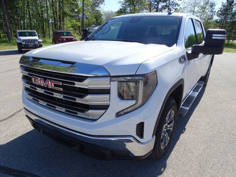 Used 2023 GMC Sierra 1500 4x4 Crew Cab SLE w/ X31 Off-Road Package image 6