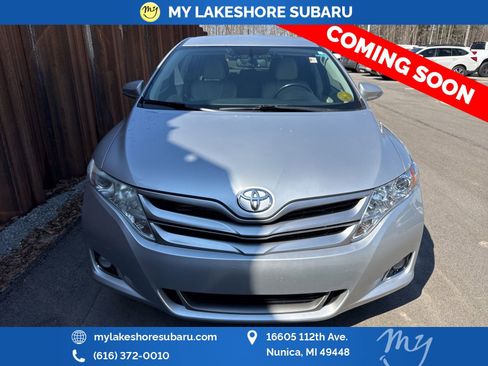 Used 2014 Toyota Venza XLE image 2